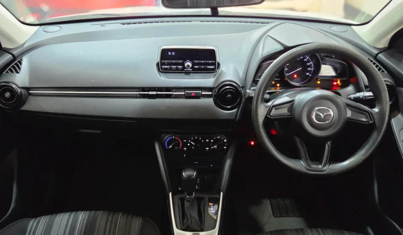 
								Mazda Demio AWD 2018 Petrol 1300cc full									