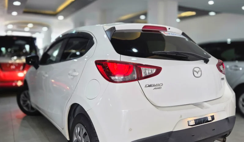 
								Mazda Demio AWD 2018 Petrol 1300cc full									