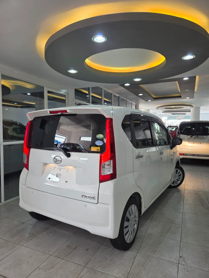 
								Daihatsu Move 2020 full									