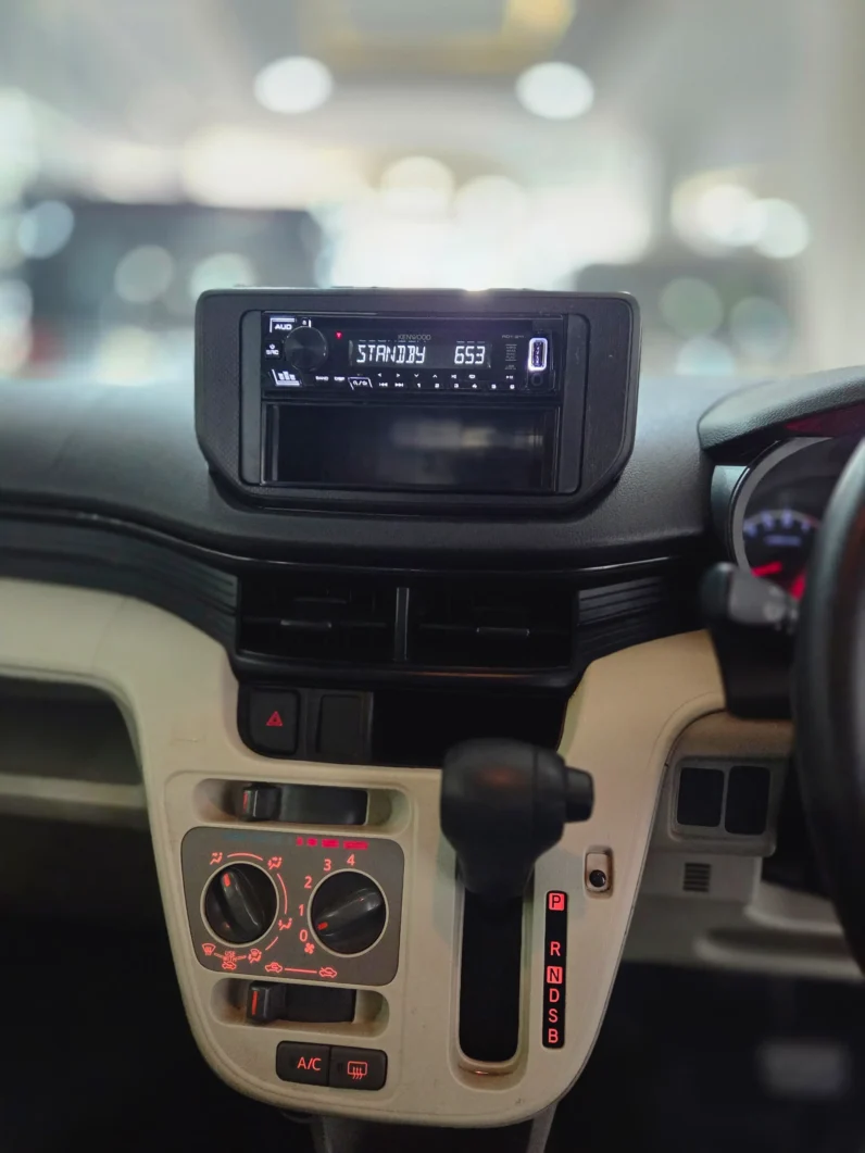 
								Daihatsu Move 2020 full									