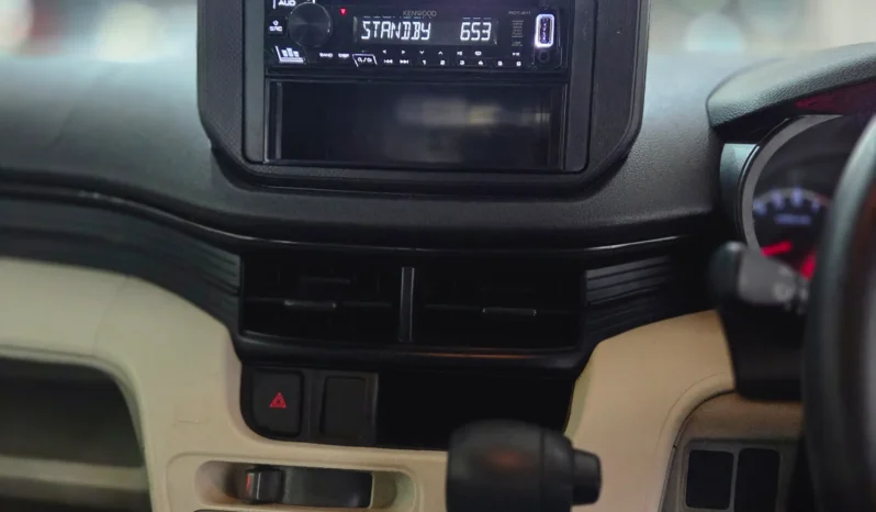 
								Daihatsu Move 2020 full									