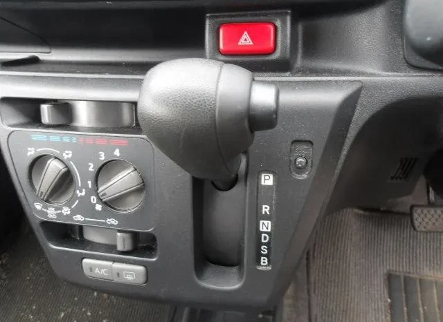 
								Daihatsu Mira e:S 2020 full									