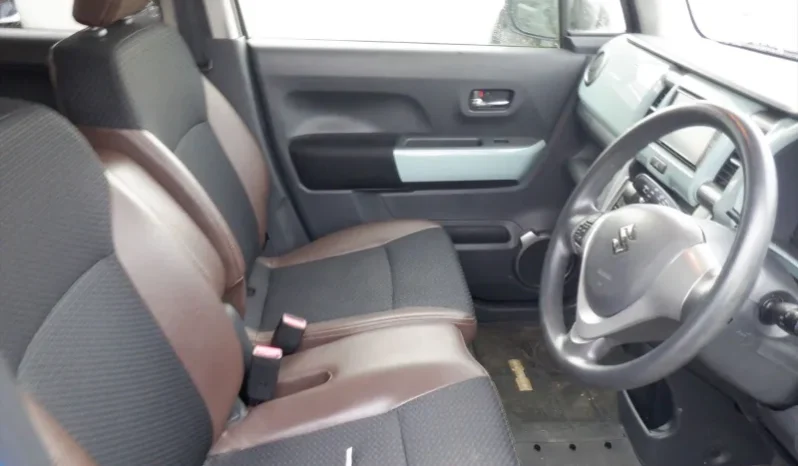 
								Suzuki Hustler S-Ene Charge 2019 Tough Wild Edition full									