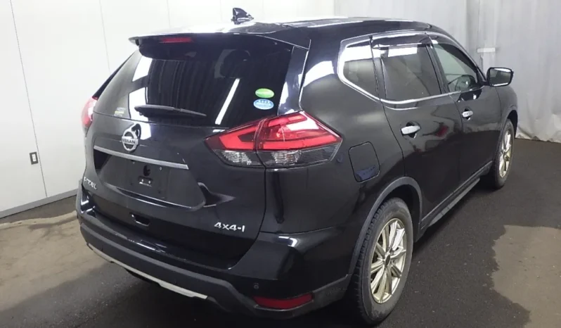 
								Nissan X-Trail 2019 4×4 full									