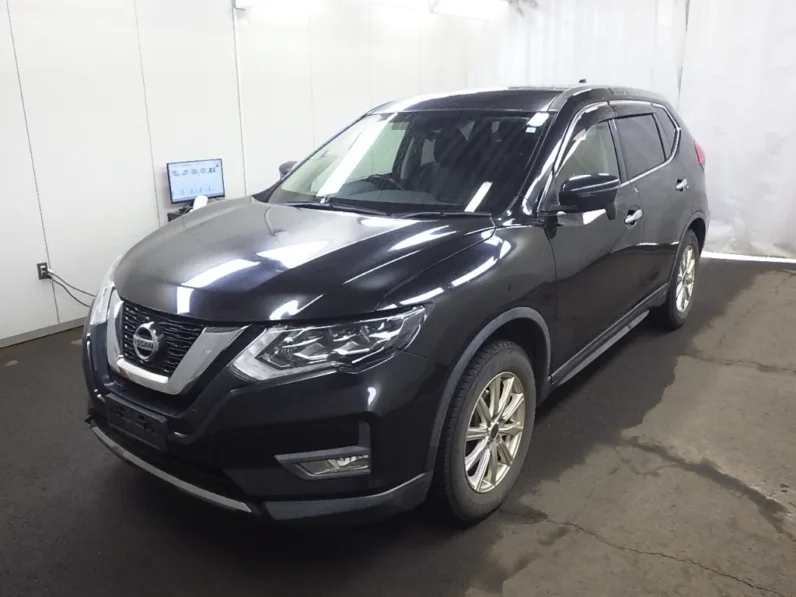 
								Nissan X-Trail 2019 4×4 full									