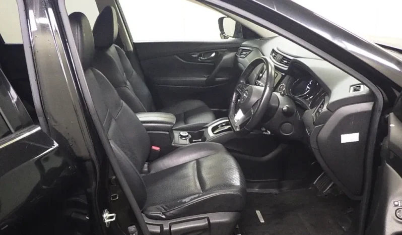 
								Nissan X-Trail 2019 4×4 full									