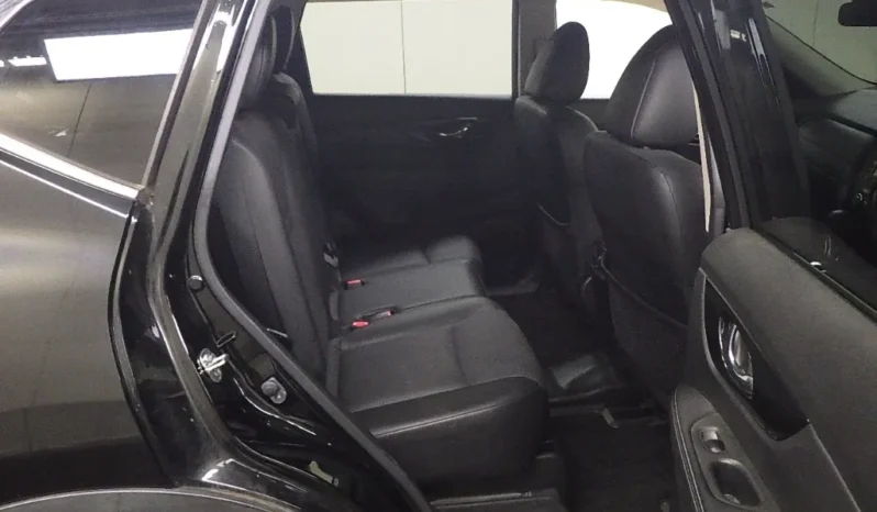 
								Nissan X-Trail 2019 4×4 full									