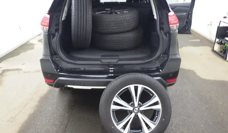 
								Nissan X-Trail 2019 4×4 full									