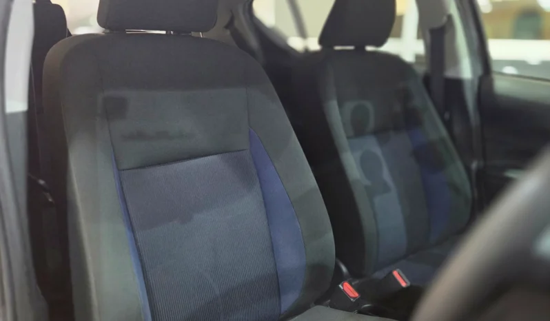 
								Toyota Aqua Hybrid 2018 full									