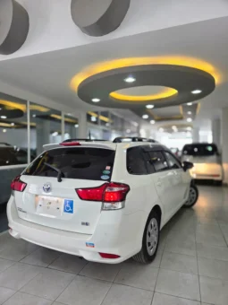 Toyota Corolla Fielder Hybrid 2018