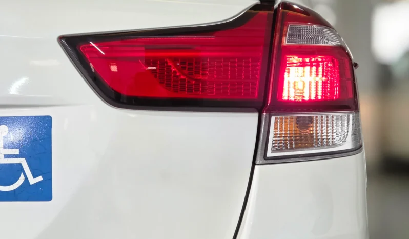 
								Toyota Corolla Fielder Hybrid 2018 full									