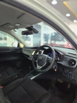 Toyota Corolla Fielder Hybrid 2018