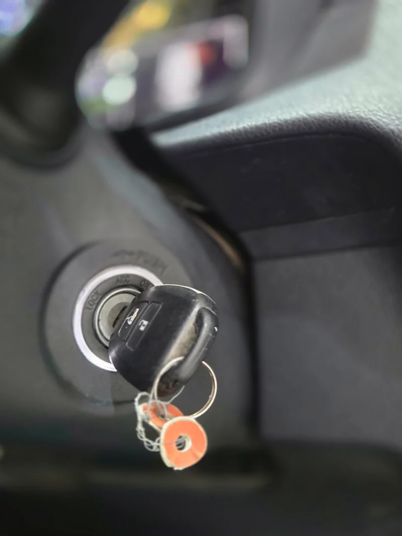 
								Toyota Corolla Fielder Hybrid 2018 full									