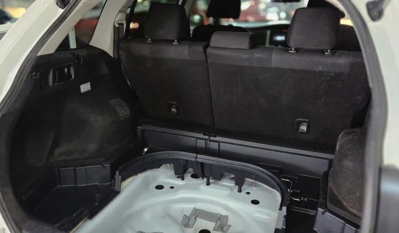 
								Toyota Corolla Fielder Hybrid 2018 full									