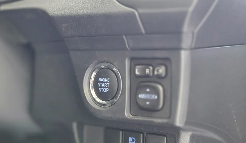 
								Toyota Corolla Axio 2019 Non Hybrid full									