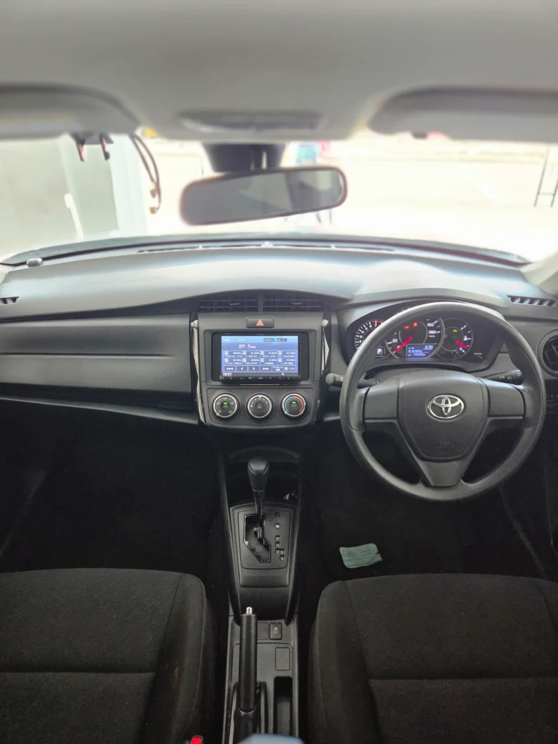 
								Toyota Corolla Axio 2019 Non Hybrid full									