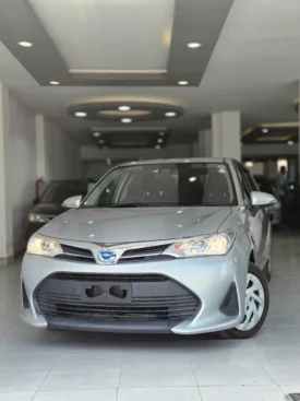 Toyota Corolla Fielder Hybrid 2018