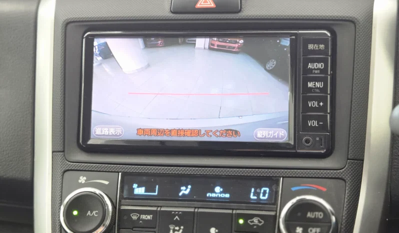 
								Toyota Corolla Fielder Hybrid 2018 full									