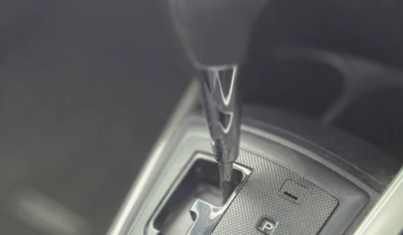 
								Toyota Corolla Fielder Hybrid 2018 full									