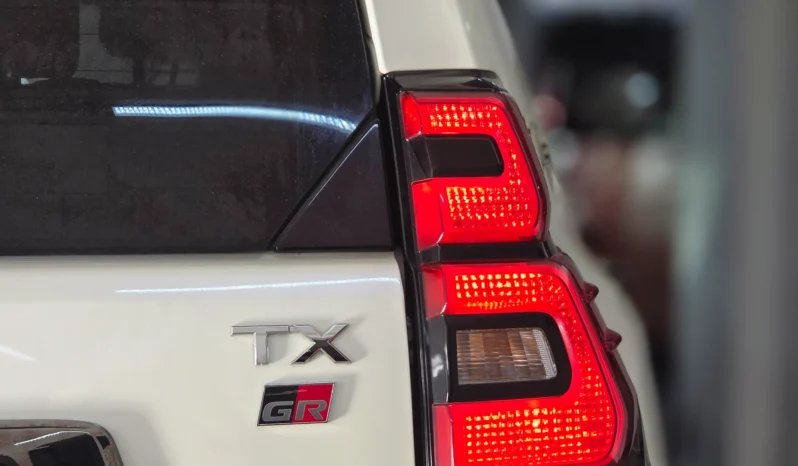 
								Toyota Land Cruiser Prado 2020 Petrol TX-L 70th Anniversary Black Edition full									