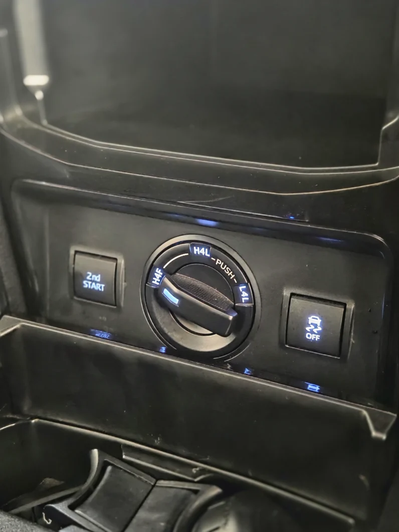 
								Toyota Land Cruiser Prado 2020 Petrol TX-L 70th Anniversary Black Edition full									