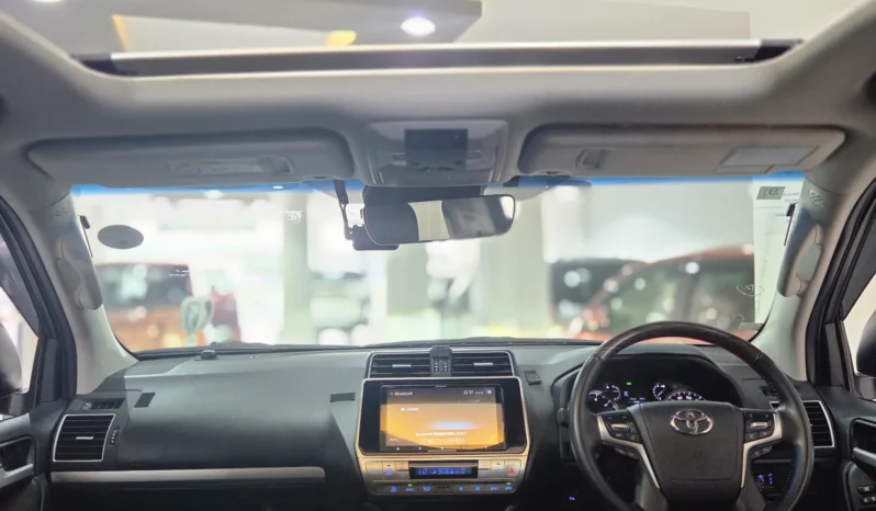 
								Toyota Land Cruiser Prado 2020 Petrol TX-L 70th Anniversary Black Edition full									