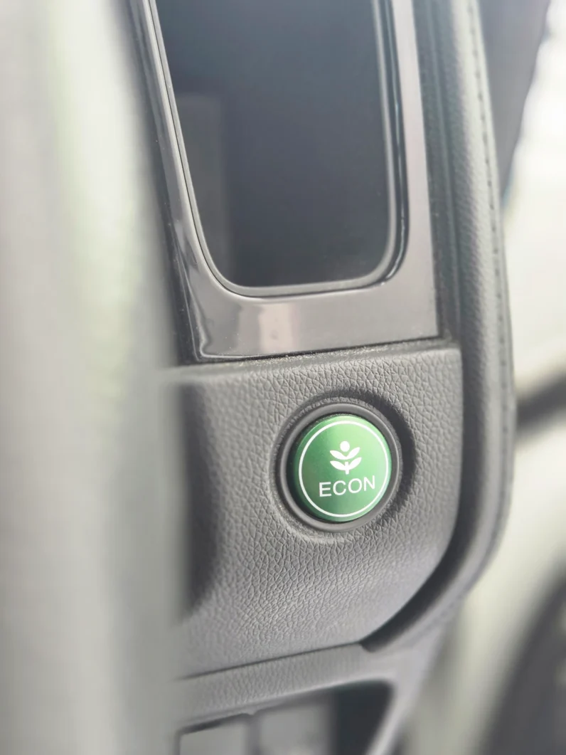 
								Honda Shuttle Hybrid 2018 full									