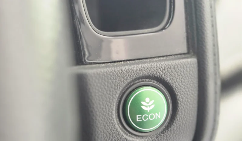 
								Honda Shuttle Hybrid 2018 full									