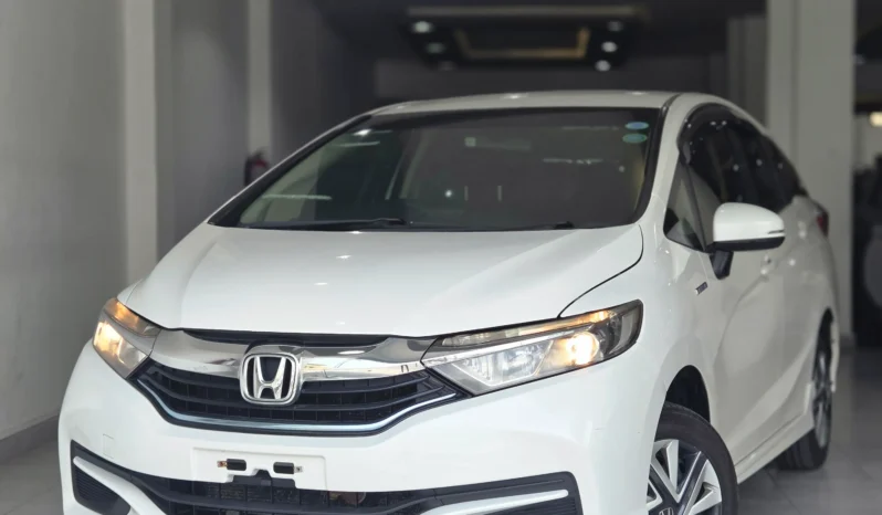 
								Honda Shuttle Hybrid 2018 full									