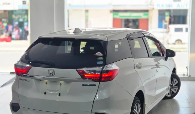 
								Honda Shuttle Hybrid 2018 full									