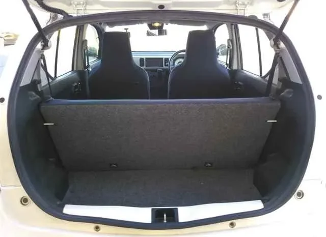 
								Suzuki Alto 2020 Ene-Charge full									