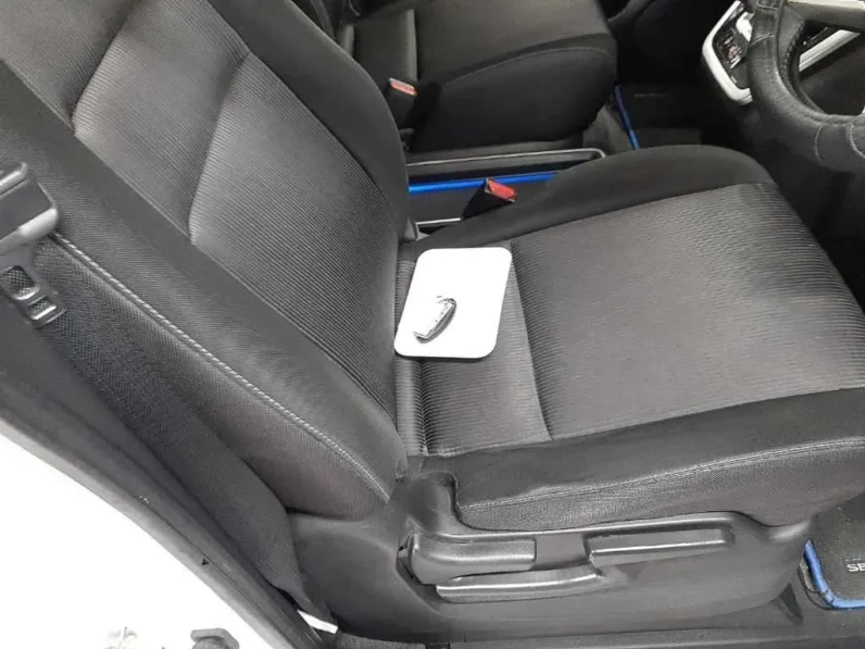 
								Nissan Serena E-Power 2019 Highway Star full									