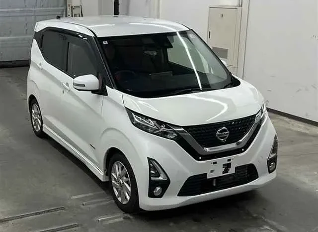 Pearl Nissan Dayz Highway Star 2020 with aggressive chrome grilles, xenon lights, and sport body kit at Mundiya International Kenya.
