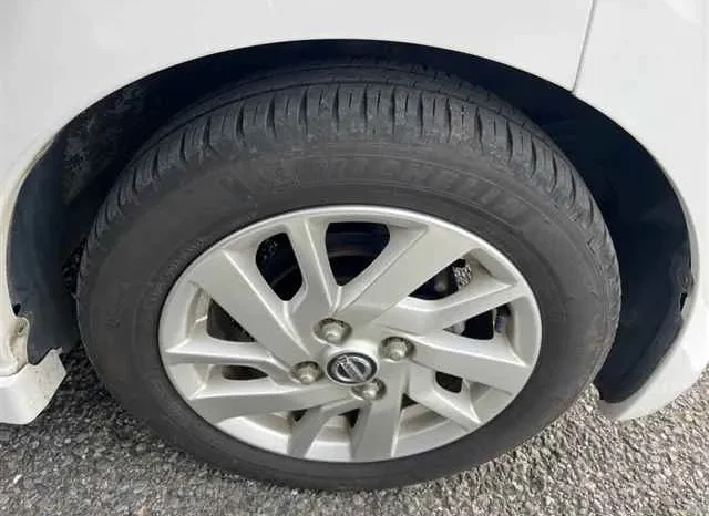 
								Nissan Dayz Highway Star 2020 S-Hybrid full									