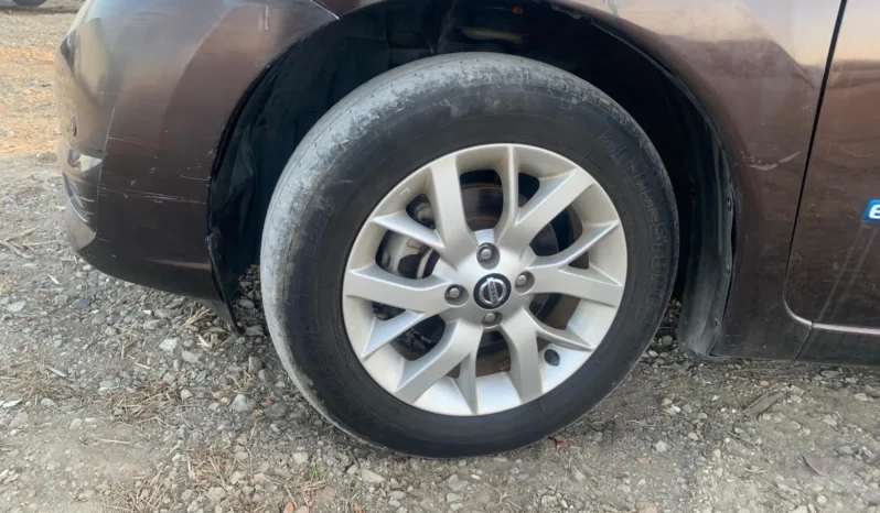 
								Nissan Note E-Power 2020 full									