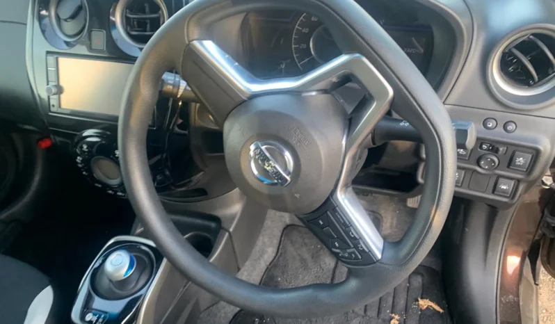 
								Nissan Note E-Power 2020 full									