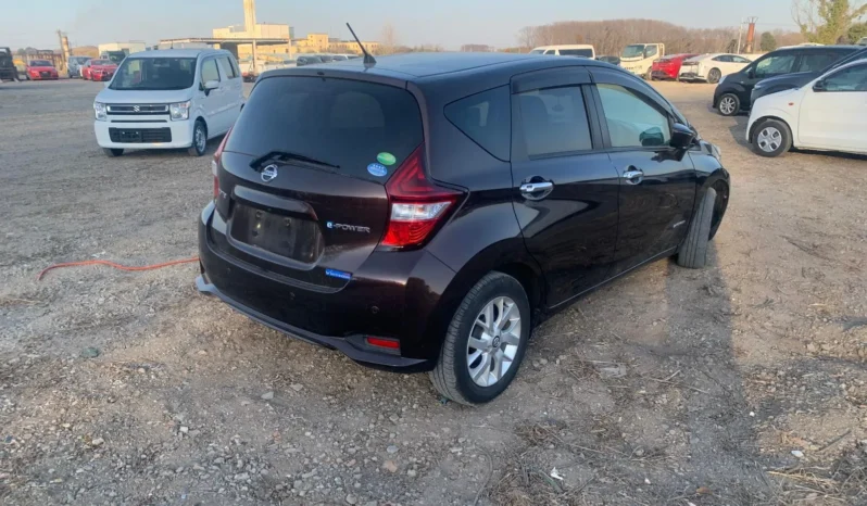 
								Nissan Note E-Power 2020 full									