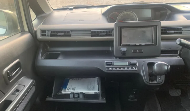 
								Suzuki Wagon R Hybrid 2020 FX full									