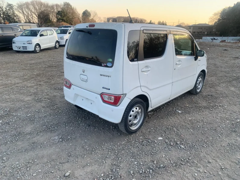 
								Suzuki Wagon R Hybrid 2020 FX full									