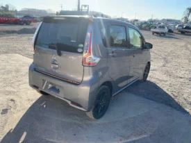 Mitsubishi eK Custom 2019 Active Gear