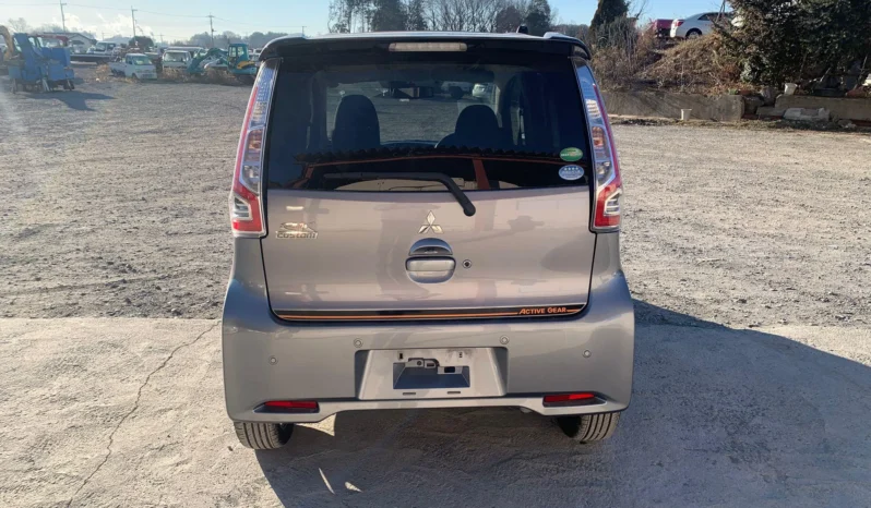 
								Mitsubishi eK Custom 2019 Active Gear full									