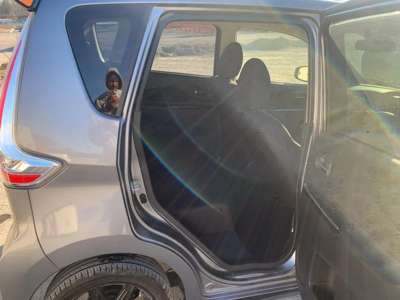 
								Mitsubishi eK Custom 2019 Active Gear full									