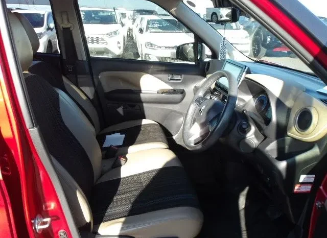
								Mitsubishi eK X 2019 Hybrid G full									