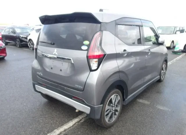 
								Mitsubishi eK X 2019 Hybrid G MI-Pilot full									