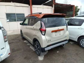 Mitsubishi ek X 2019 Hybrid Turbo MI-Pilot Two Tone
