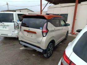 Mitsubishi ek X 2019 Hybrid Turbo MI-Pilot Two Tone