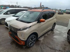 Mitsubishi ek X 2019 Hybrid Turbo MI-Pilot Two Tone