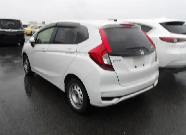 
								Honda Fit 2019 13G F Non Hybrid 4WD full									