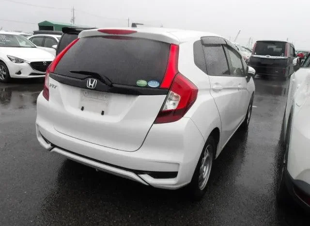 
								Honda Fit 2019 13G F Non Hybrid 4WD full									