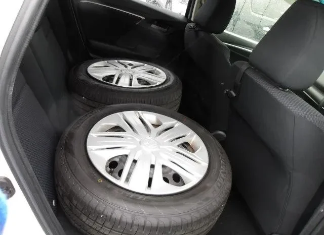 
								Honda Fit 2019 13G F Non Hybrid 4WD full									